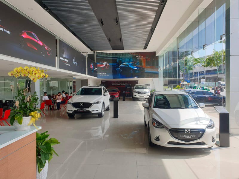 showroom-mazda-1